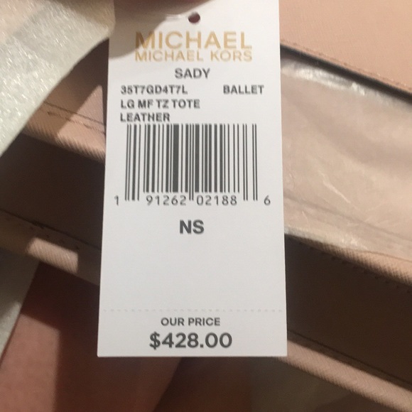 Blush Pink Micheal Kors Bag - Picture 2 of 8